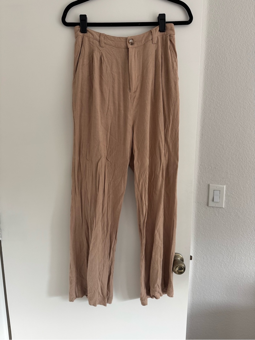 Women's High-Rise Wide-Leg Trousers in Light Taupe